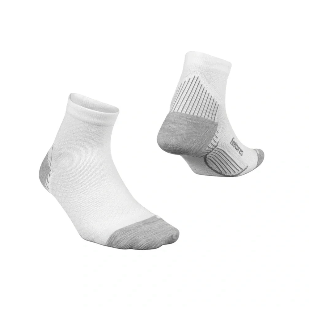 NWT Feetures Plantar Fasciitis Relief Sock Ultra Light Quarter Size S